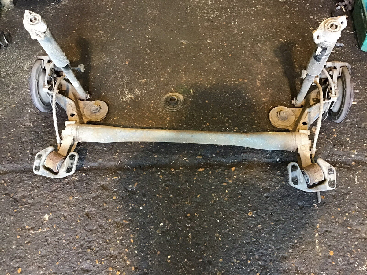 VAUXALL ASTRA J 1.6 PETROL REAR AXLE DISC BRAKES WITH ABS 2010 20150