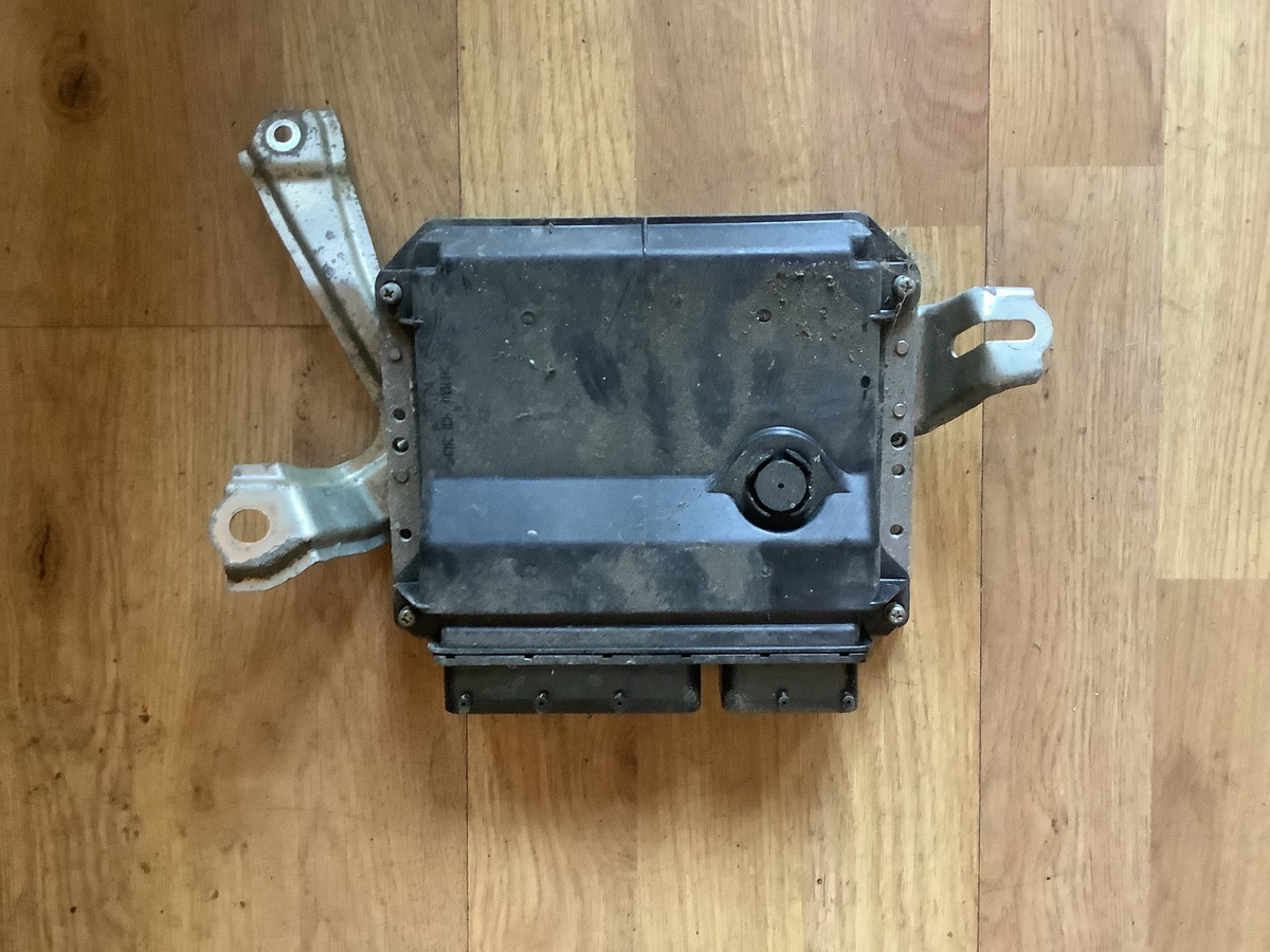 TOYOTA YARIS MK2 1.3 PETROL ENGINE CONTROL ECU 89661 0D310 2007 20115