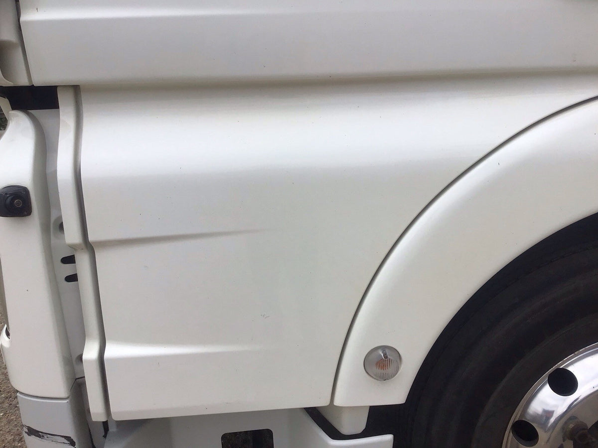 MAN TGX 24.460 PASSENGER SIDE N/S DOOR IN WHITE WITHOUT MIRROR 2016 20193