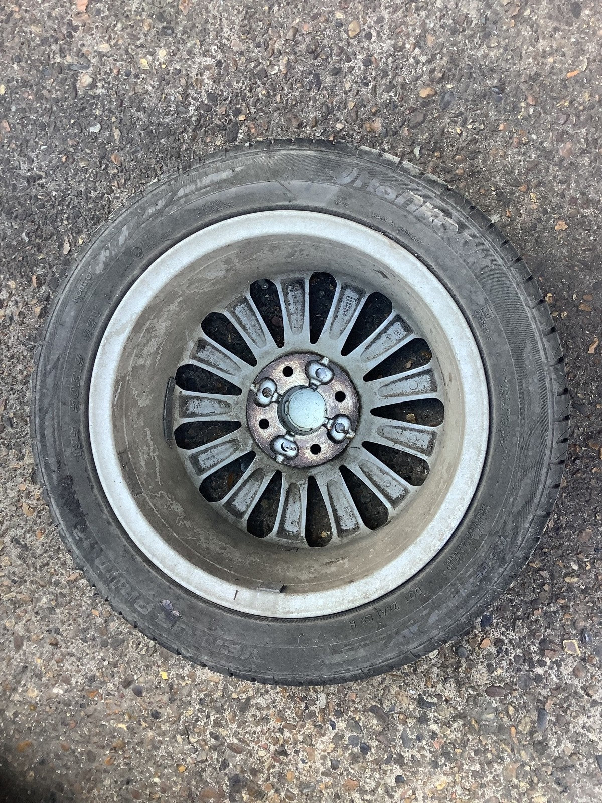 FORD KA MK2 ALLOY WHEEL 15'' TYRE 195X50X15 9S5J 1007 BA 2009 20156