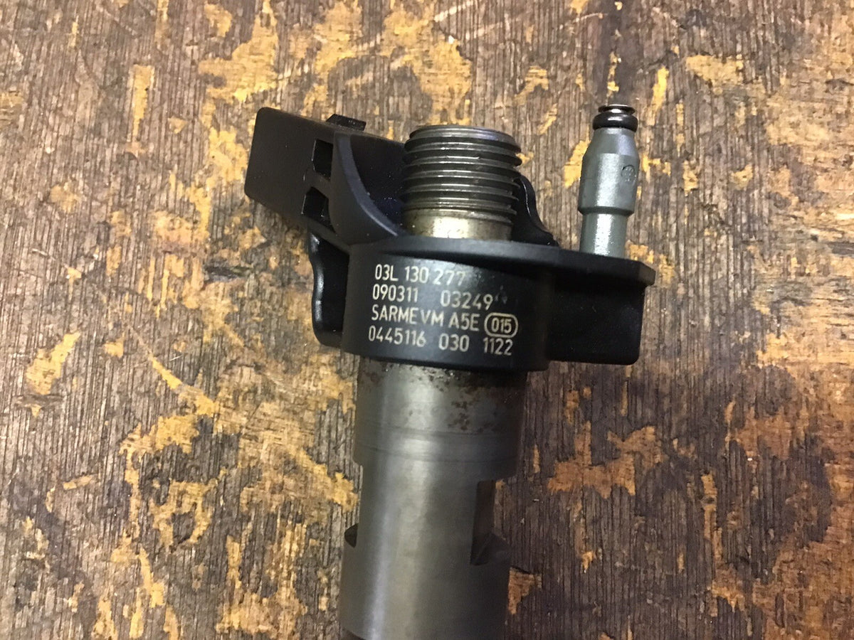 VOLKSWAGEN AUDI 2.0 TDI DIESEL FUEL INJECTOR 03L130277 0445116030 2009 20122