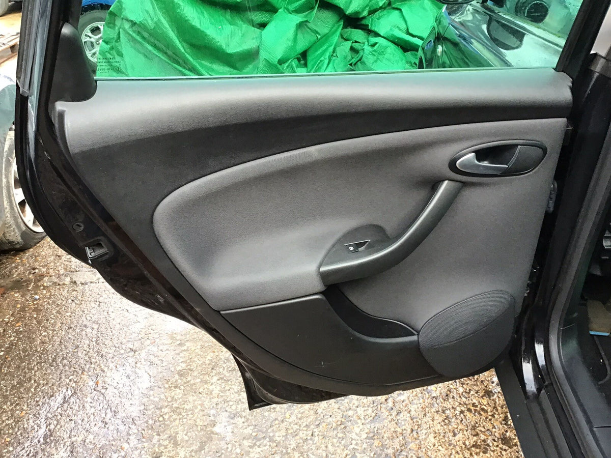 SEAT ALTEA PASSENGER SIDE N/S REAR DOOR PHANTOM BLACK METALLIC LZ9Y 2008 20145
