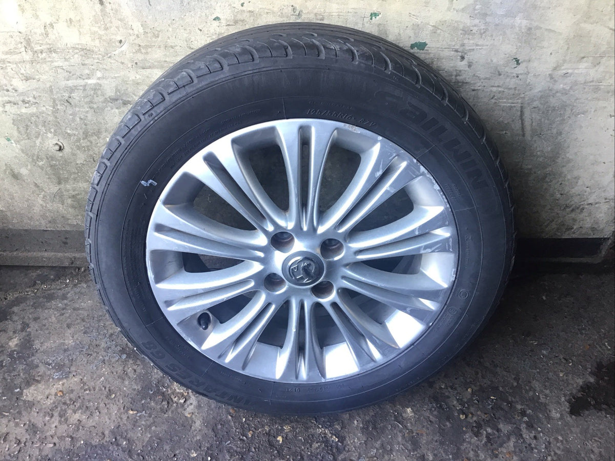 VAUXHALL CORSA ALLOY WHEEL 16'' 13298019 AND TYRE 195X55X16 2006 20140
