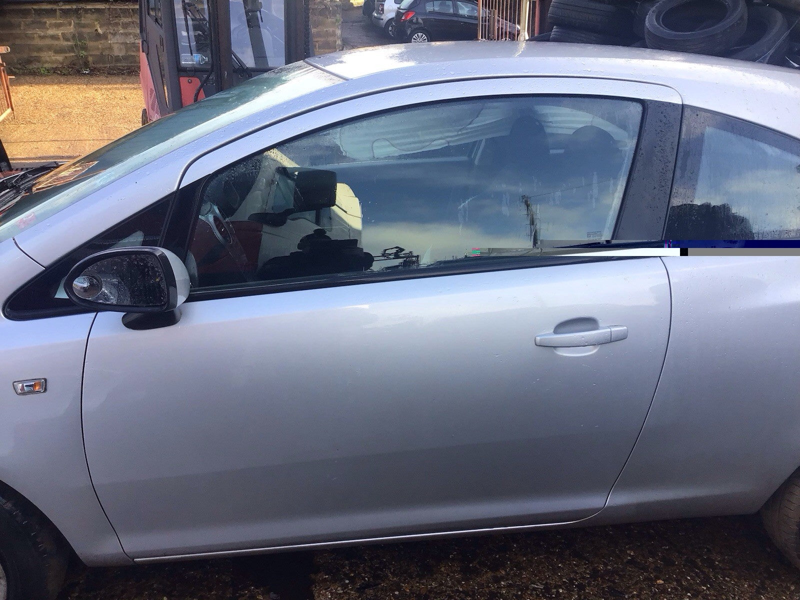 VAUXHALL CORSA D PASSENGER'S SIDE N/S FRONT DOOR STAR SILVER Z157 3 DOOR 2006 140