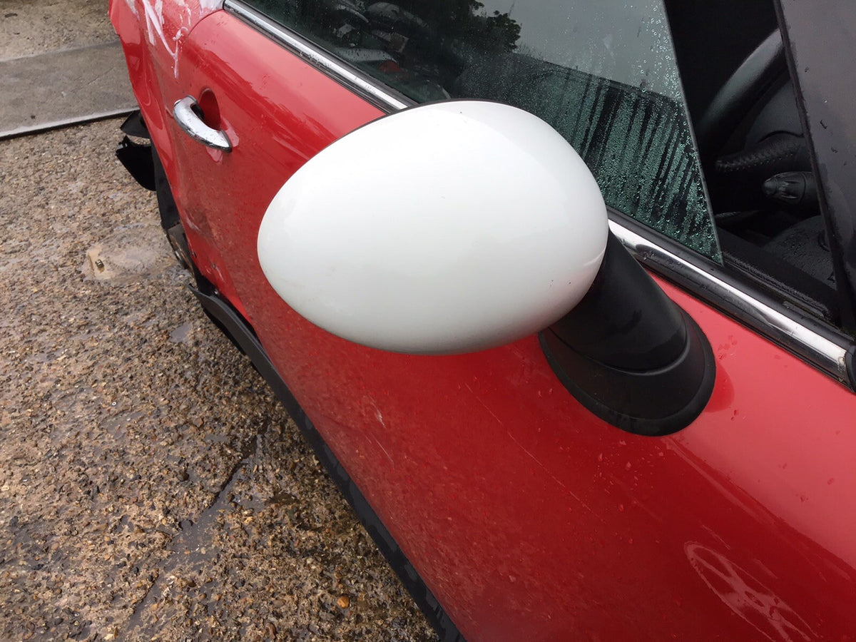 BMW MINI ONE R55 R56 DRIVER'S SIDE O/S DOOR MIRROR WHITE 2006 20100