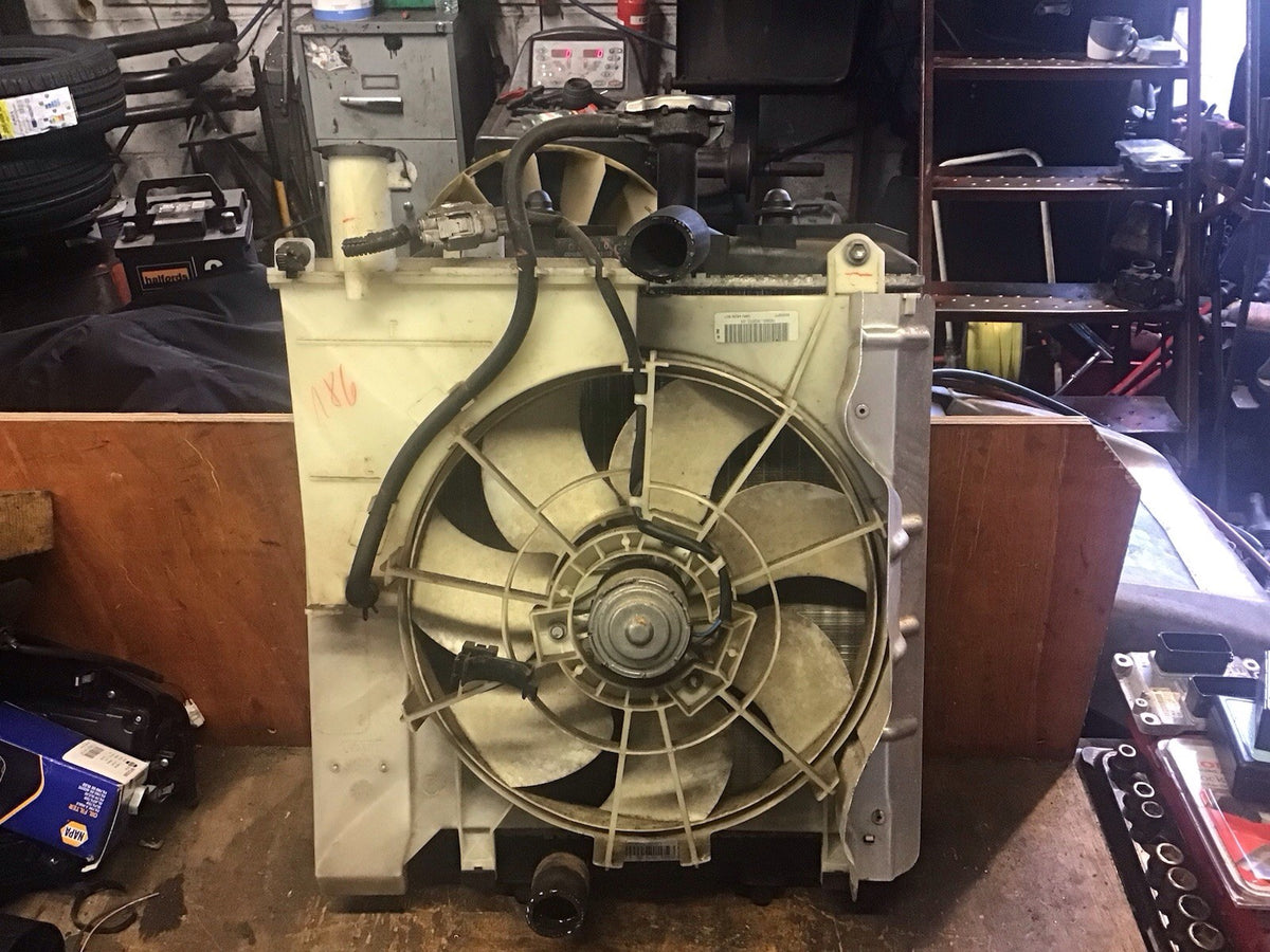 CITROEN C1 PEUGEOT 107 AYGO 1.0 PETROL RADIATOR FAN 16360 0Q010 00 2005 20143