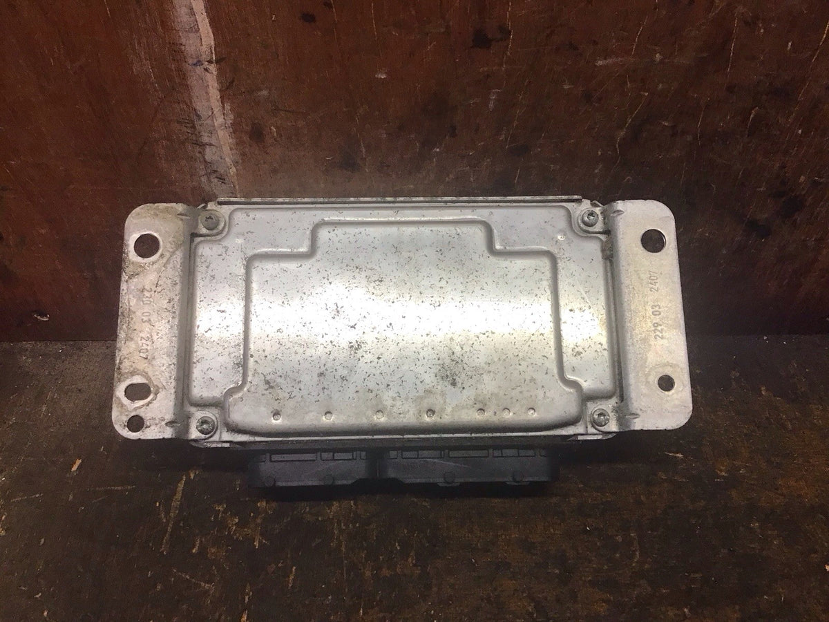 PEUGEOT 107 ENGINE ECU CONTROL MODULE 89661 0H022  02612087024
