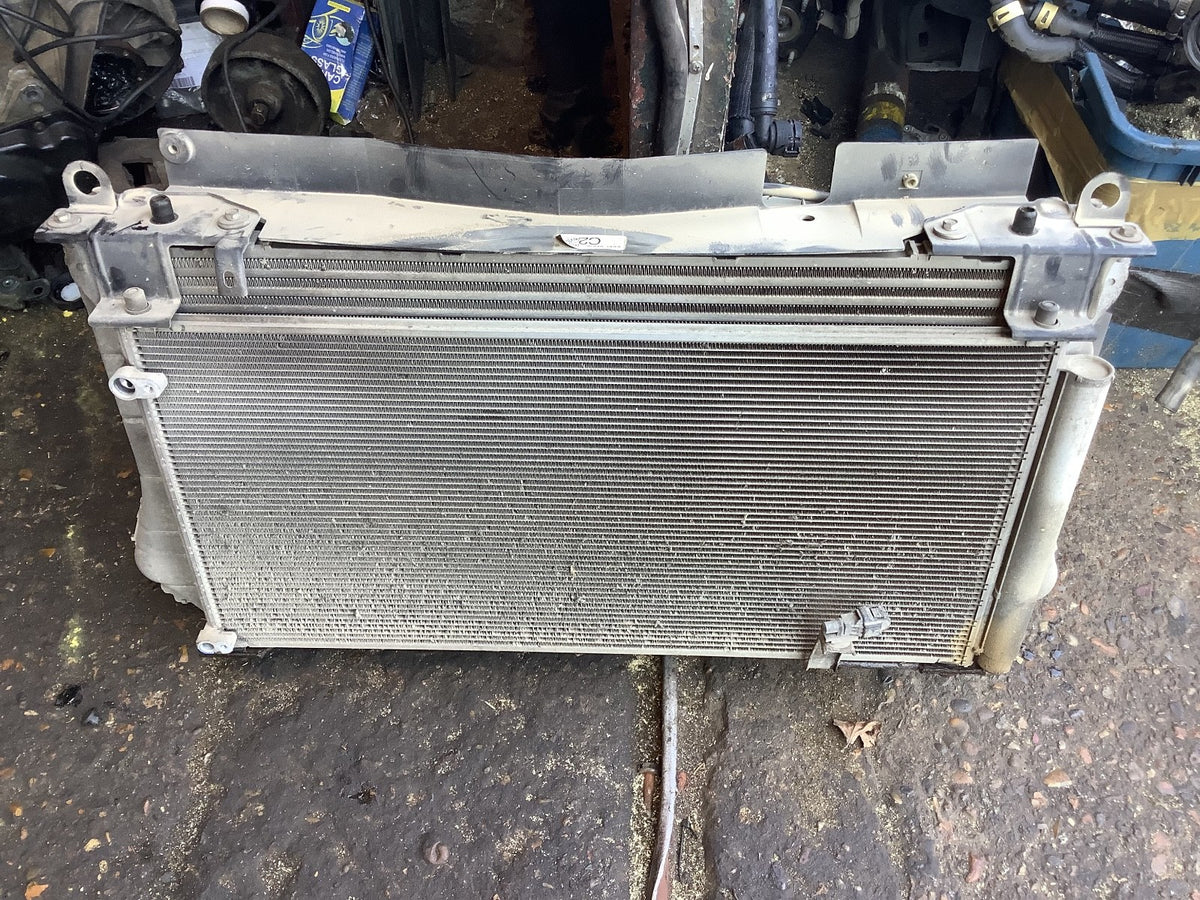 TOYOTA VERSO 1.6 DIESEL RADIATOR RAD PACK 16040 0X020 2013 20187