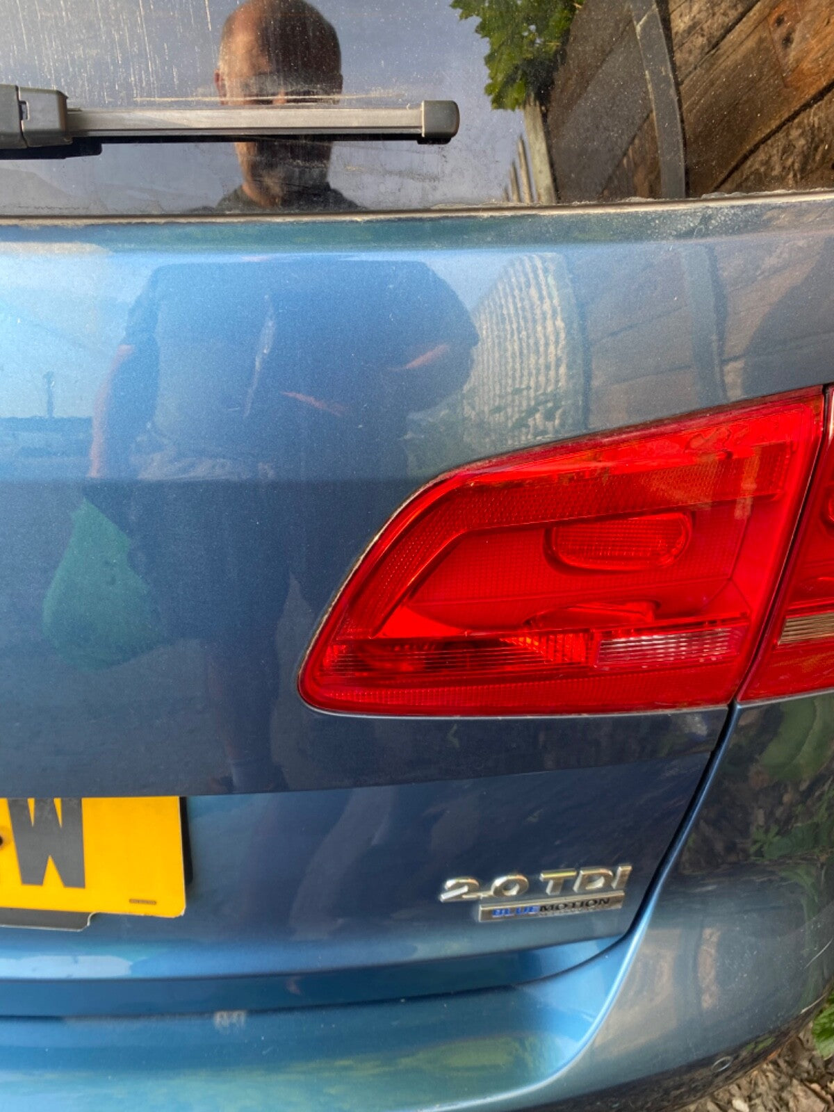 VOLKSWAGEN TOURAN DRIVER'S SIDE O/S REAR LIGHT REAR TAILGATE LIGHT 2010 20152