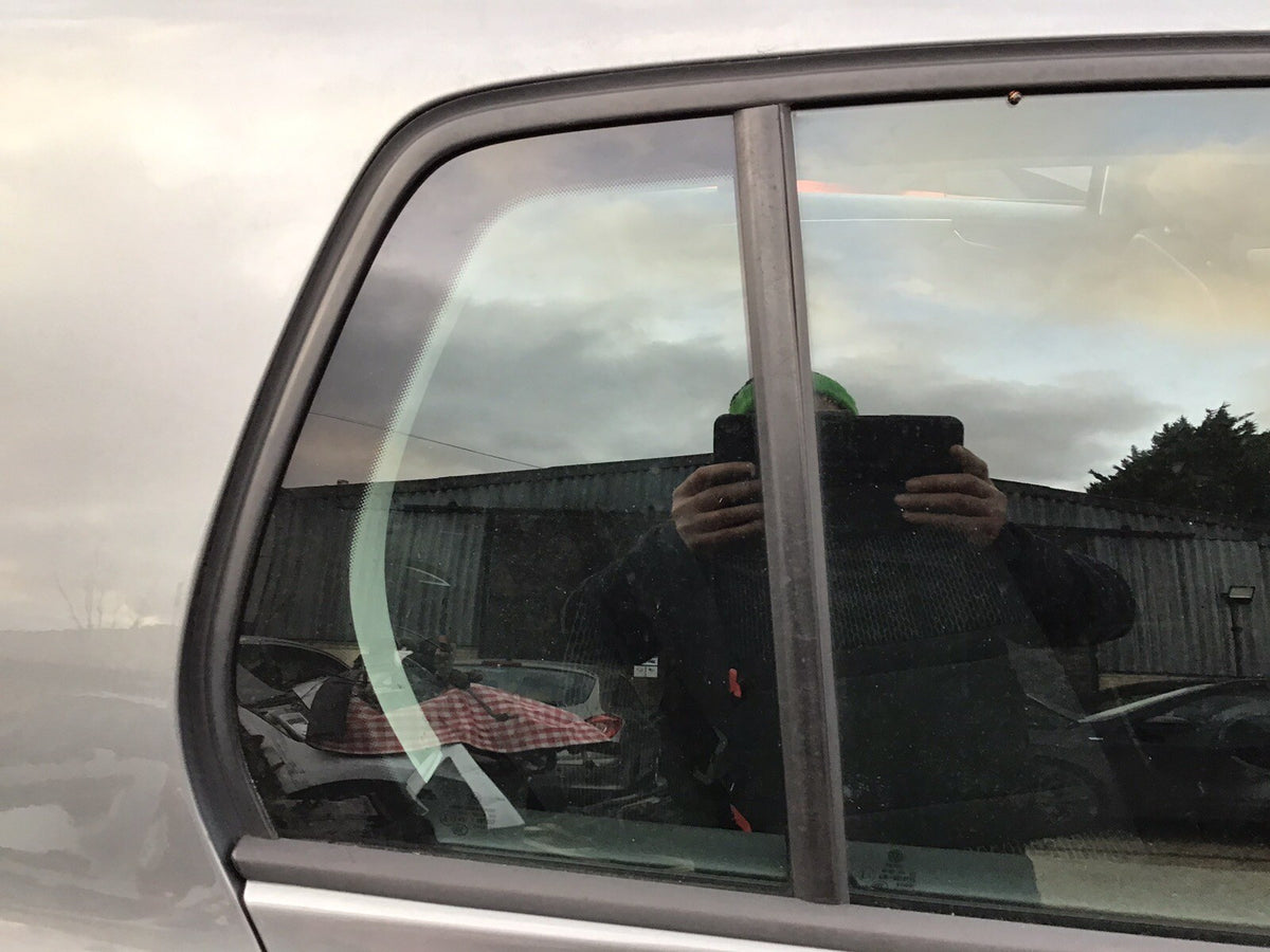 VOLKSWAGEN GOLF MK6 DRIVER'S SIDE O/S REAR QUARTER WINDOW GLASS 5 DOOR 2009 20120