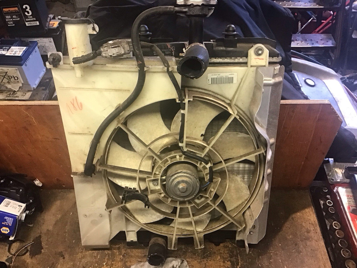 CITROEN C1 PEUGEOT 107 AYGO 1.0 PETROL RADIATOR FAN 16360 0Q010 00 2005 20149
