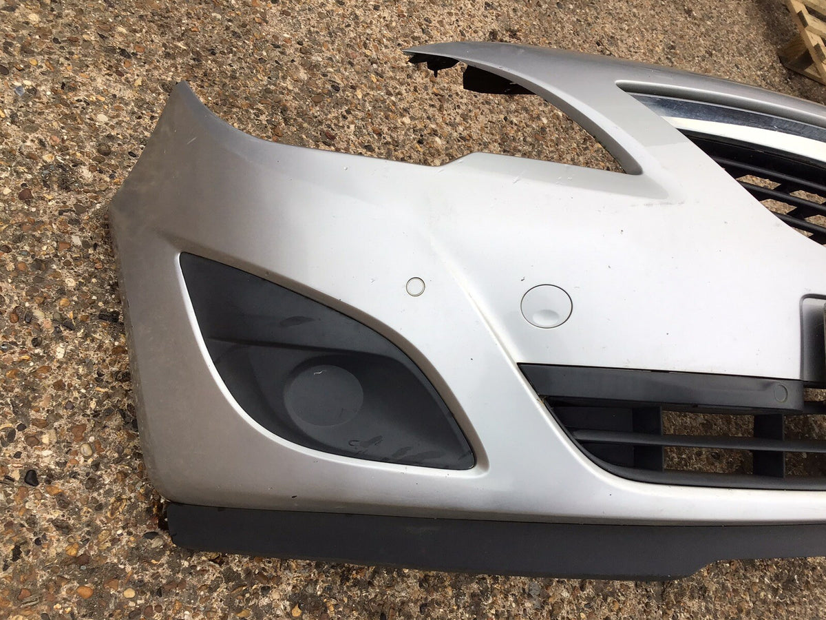 VAUXHALL MERIVA B FRONT BUMPER IN SILVER PAINT CODE Z157 2AU 2010 20176
