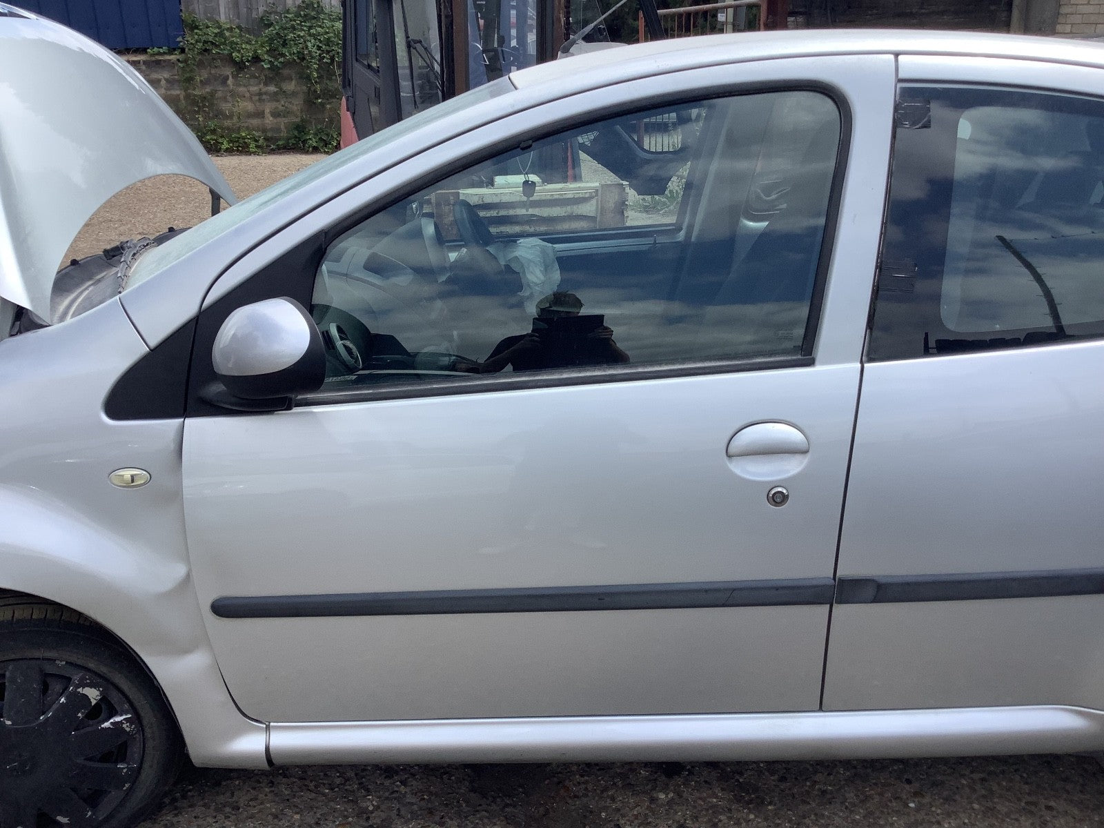 PEUGEOT 107 PASSENGERS SIDE N/S DOOR GRIS GALLIUM PAINT CODE KTB 2005 20140
