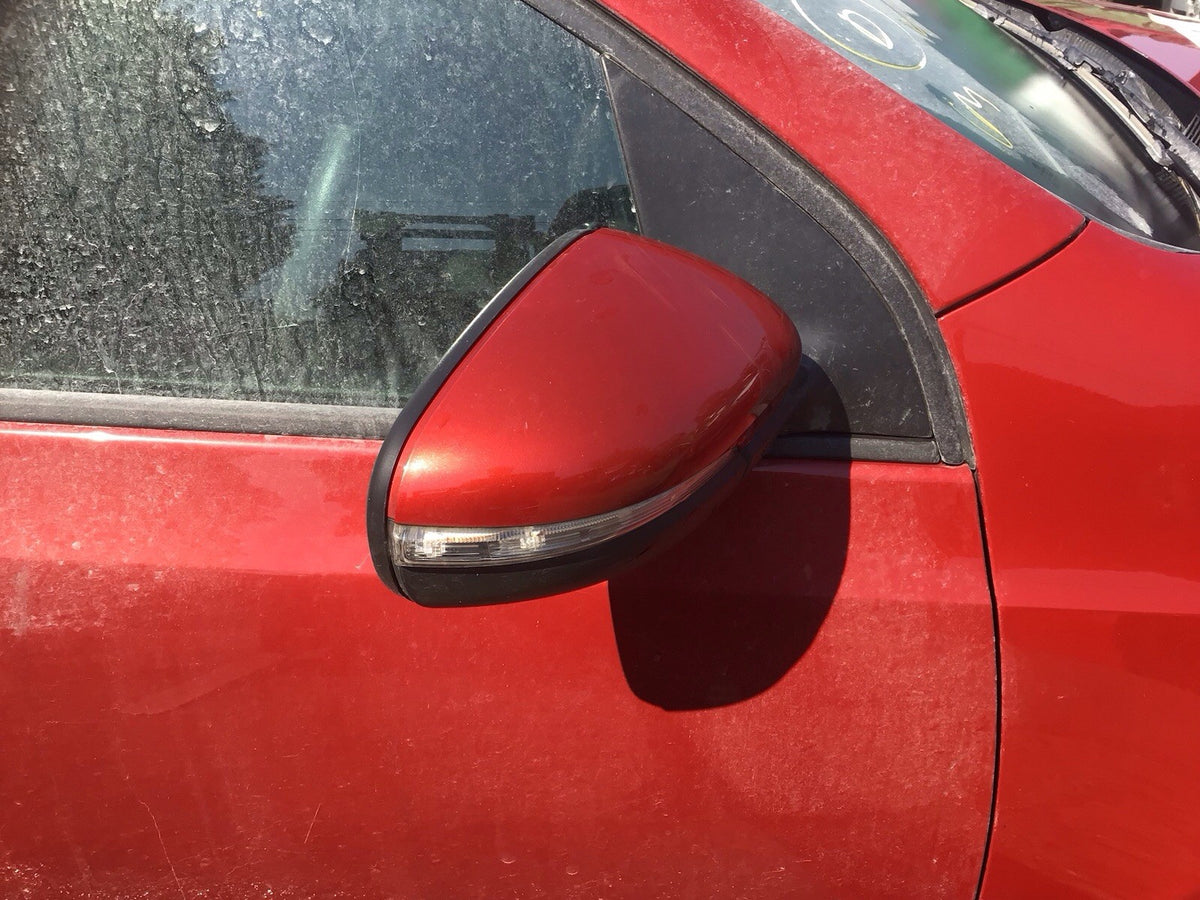 VOLKSWAGEN GOLF MK6 DRIVER'S SIDE MIRROR AMARYLLIS RED CODE LA3S 2009 20125