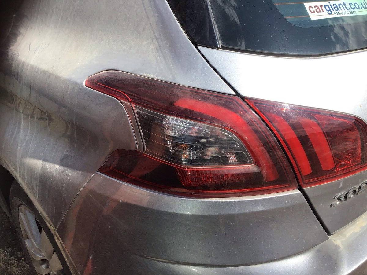 PEUGEOT 308 PASSENGER'S SIDE N/S REAR LIGHT 2013 20191