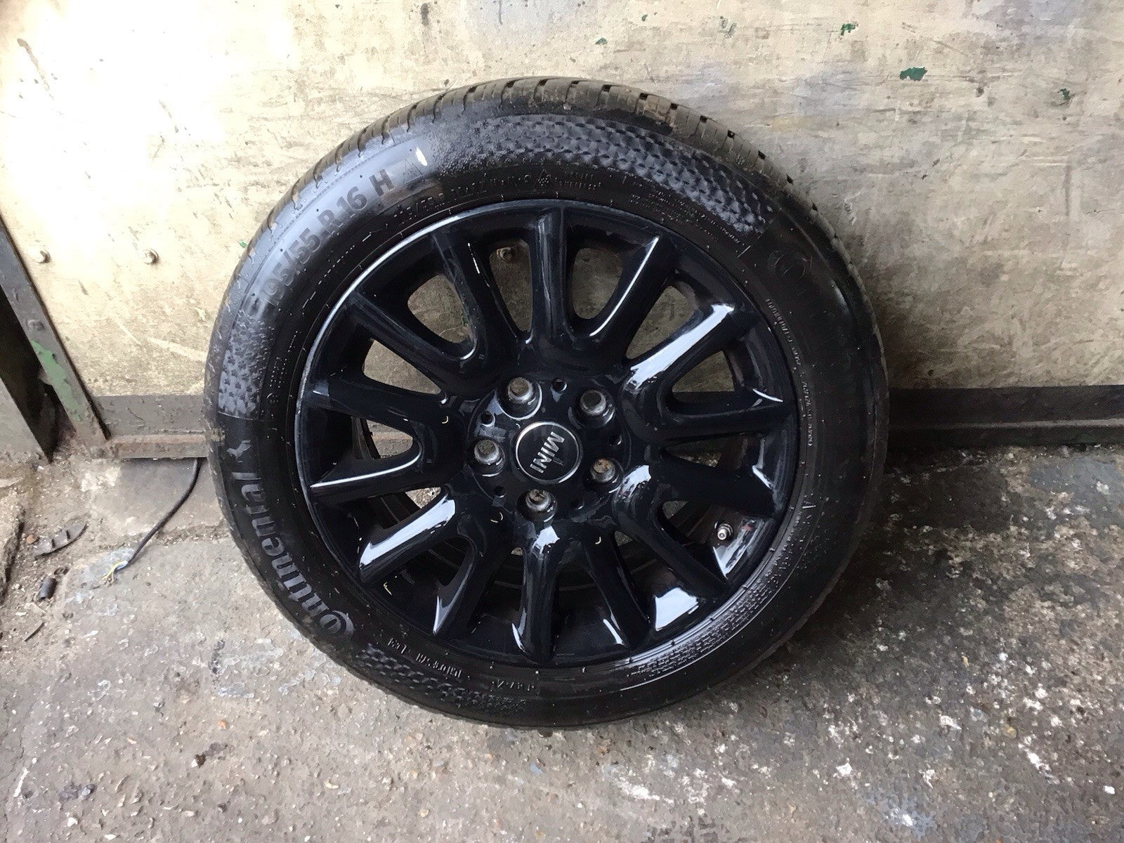 MINI COOPER F56 ALLOY WHEEL 16'' AND TYRE 195X55X16 6855106 2014 20180