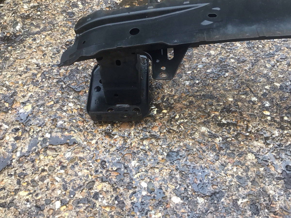 FORD FIESTA MK7 FRONT CRASH BAR BUMPER SUPPORT BAR 8V51 17K876 BG 2009 20129