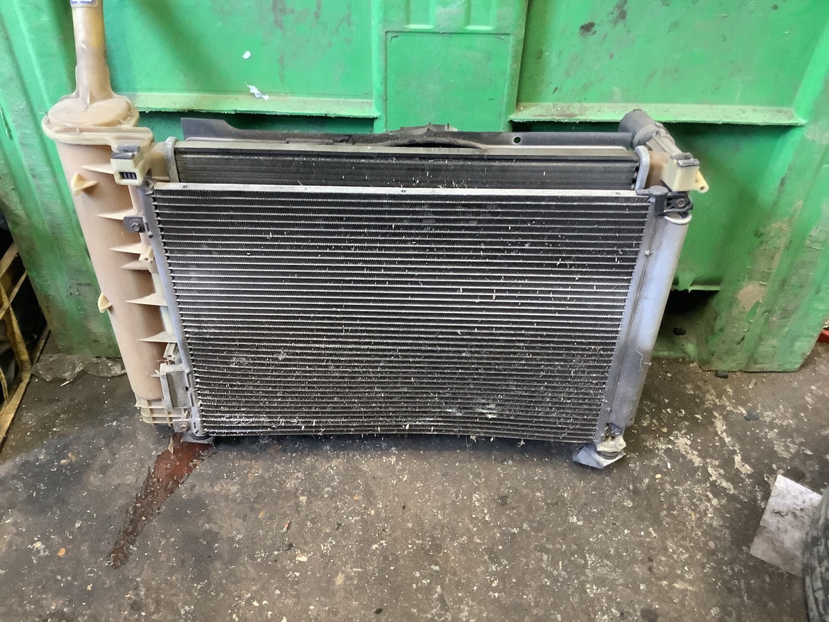 FIAT 500 PETROL RADIATOR FAN COWLING NON AIRCON COMPLETE 2008 20158