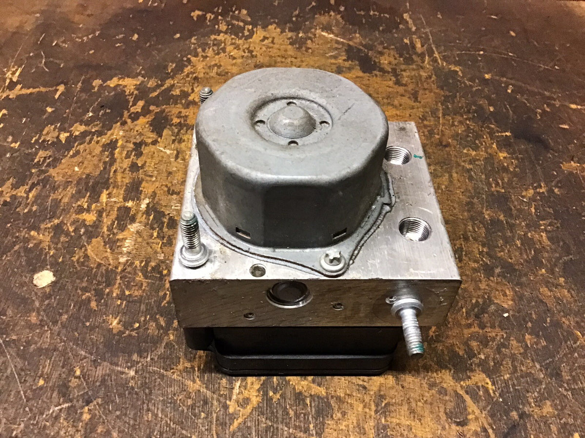 NISSAN MICRA K13 ABS PUMP MODULE 476601H20A 2010 201711
