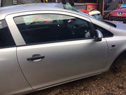 VAUXHALL CORSA D DRIVER'S SIDE O/S DOOR SILVER MATELLIC Z157 3 DOOR 2006 20142