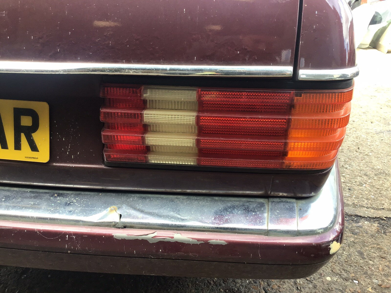 MERCEDES 560 SEC W126 DRIVER'S SIDE O/S REAR LIGHT 1986 19911
