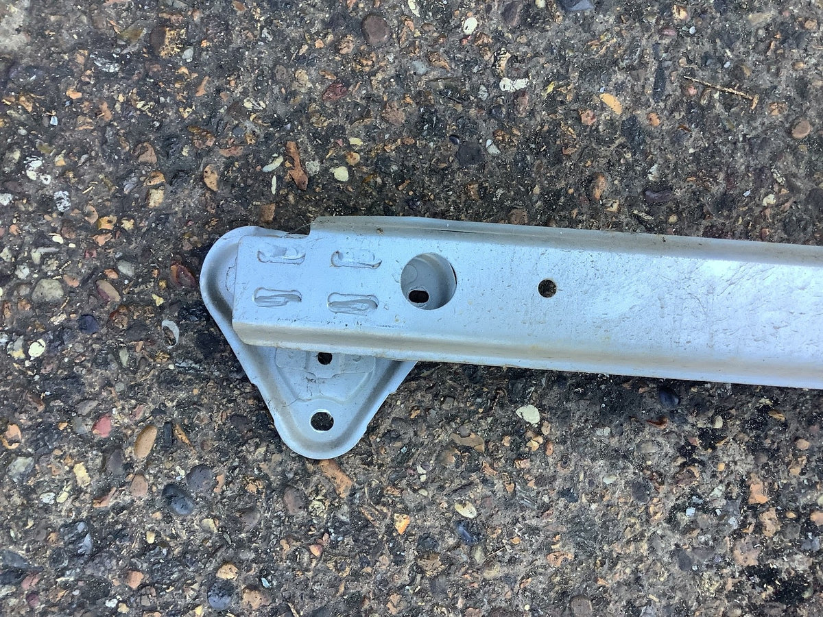 TOYOTA YARIS MK2 REAR SUPPORT BAR CRASH BAR 2007 20116