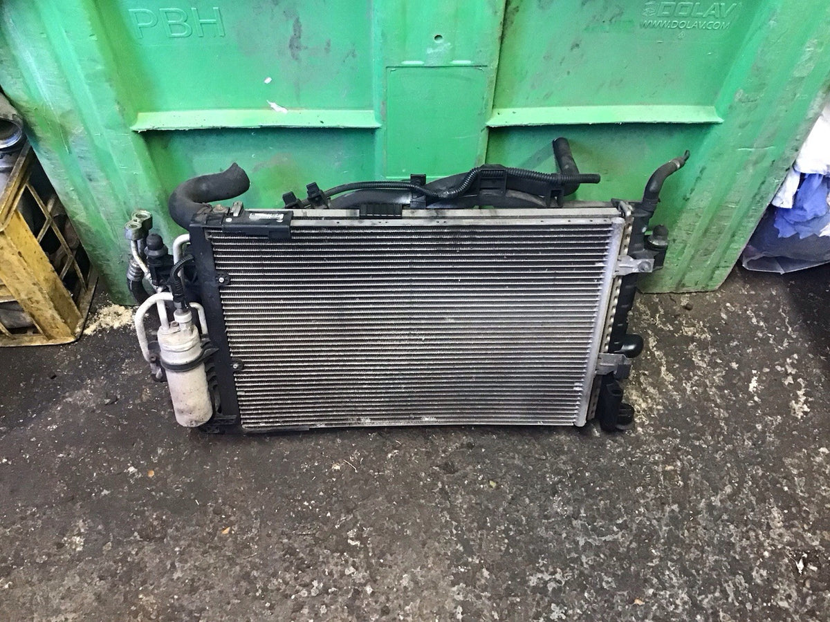 VAUXHALL CORSA C 1.0L  PETROL RADIATOR FAN COWLING 13189080 2001 20066