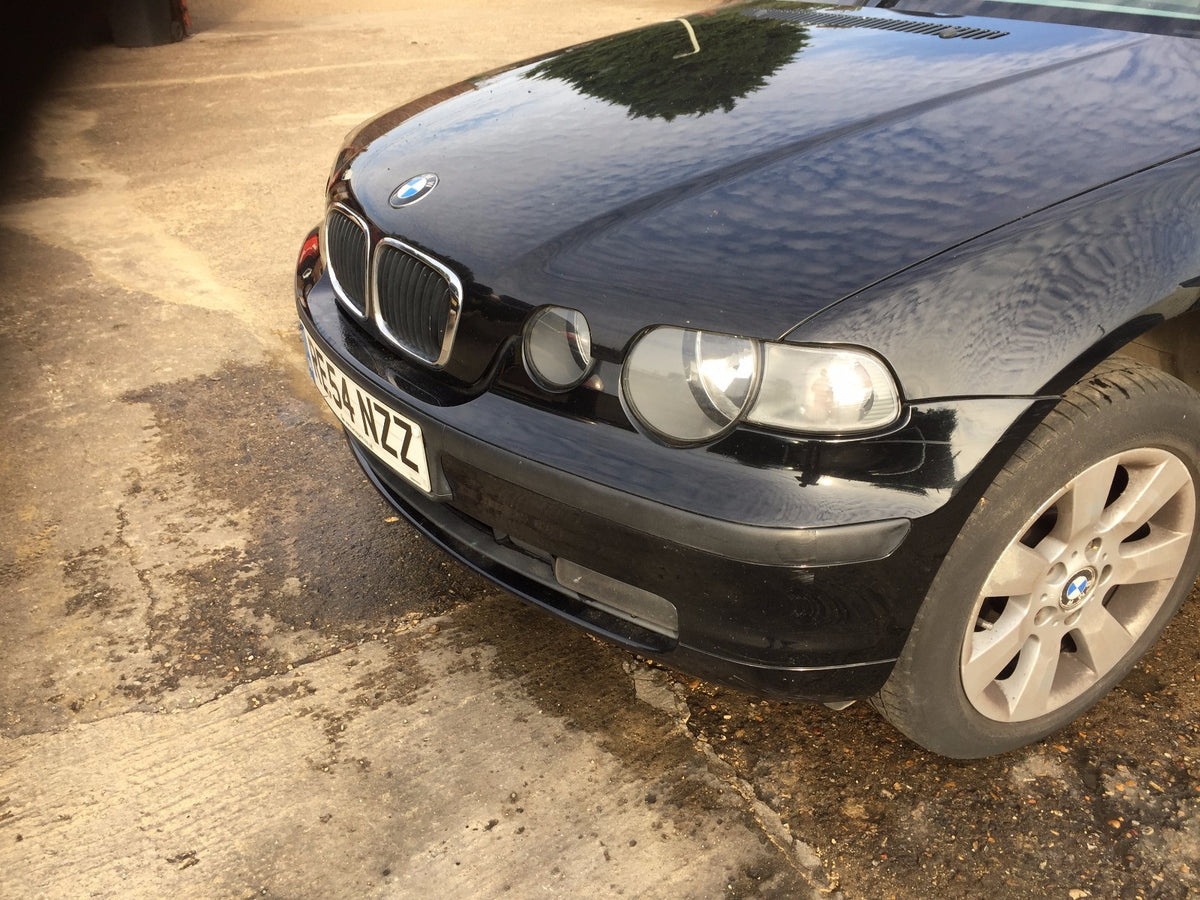 E46 BMW 318 TI  FRONT BUMPER IN BLACK PAINT CODE SCHWARZ 2 ( 668 )2