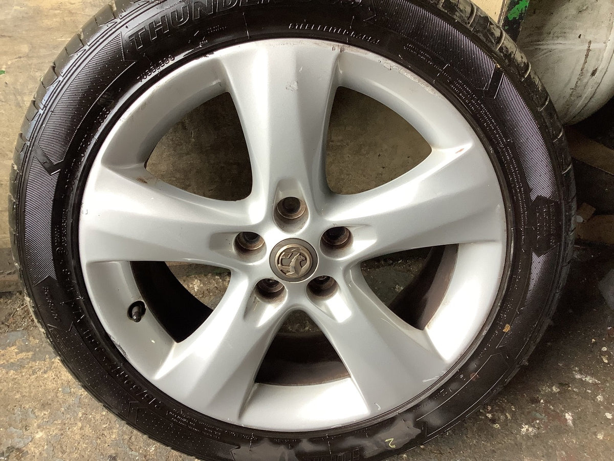 VAUXHALL ASTRA J PETROL ALLOY WHEEL 17"  AND TYRE 215X50X17 0P042 K6 2010 20154