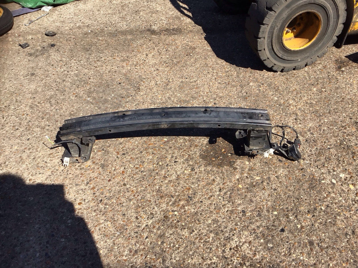 FORD FIESTA MK7 FRONT CRASH BAR BUMPER SUPPORT BAR 2013 20170