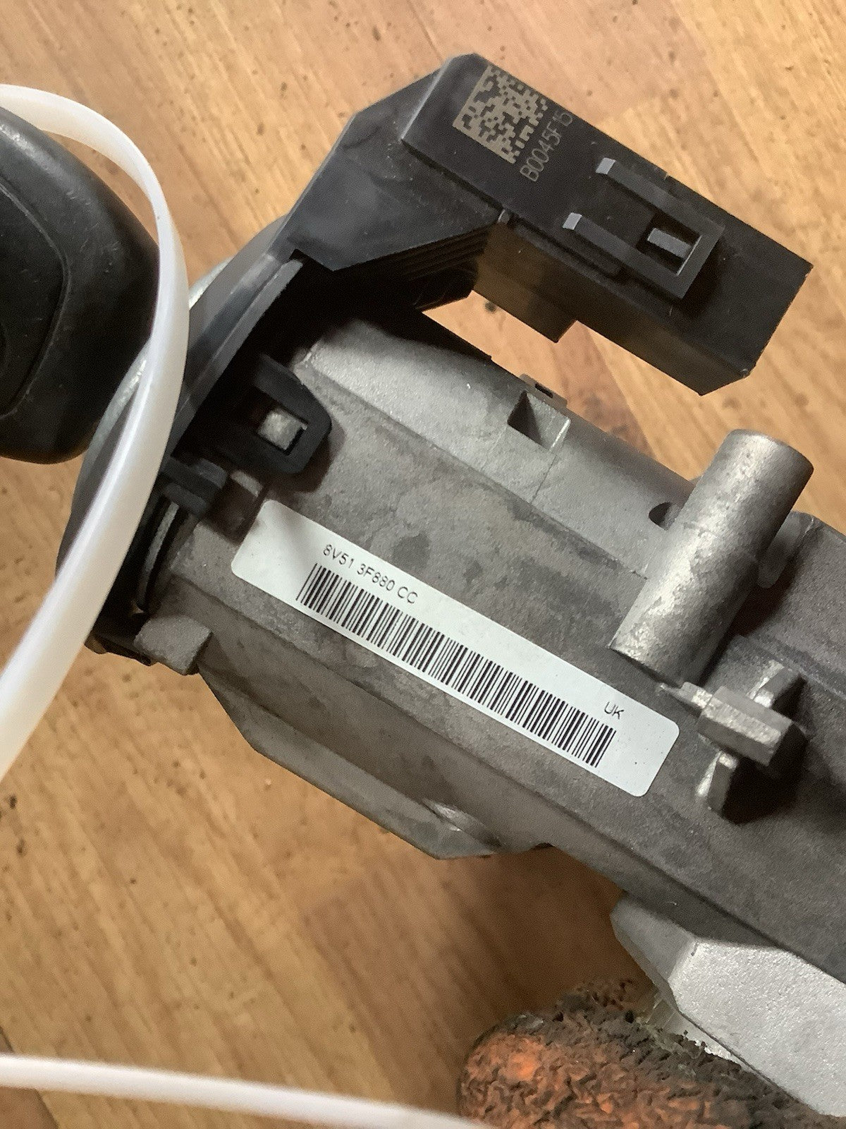 FORD FIESTA MK7 IGNITION BARREL LOCK AND KEY 8V513F880CC 2009 20167