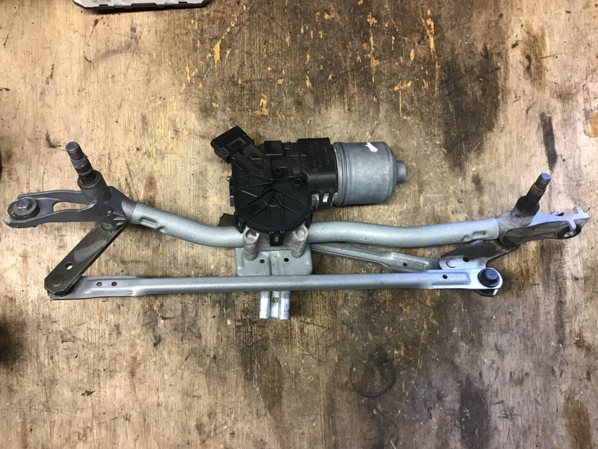 PEUGEOT PARTNER FRONT WIPER MOTOR AND LINKAGE 3397020955  96831007 2009 20164