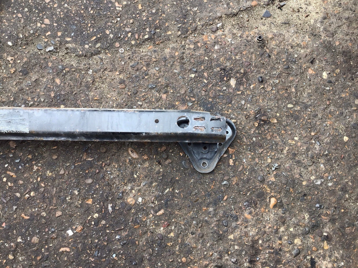 TOYOTA YARIS MK2 REAR SUPPORT BAR CRASH BAR 2007 20115