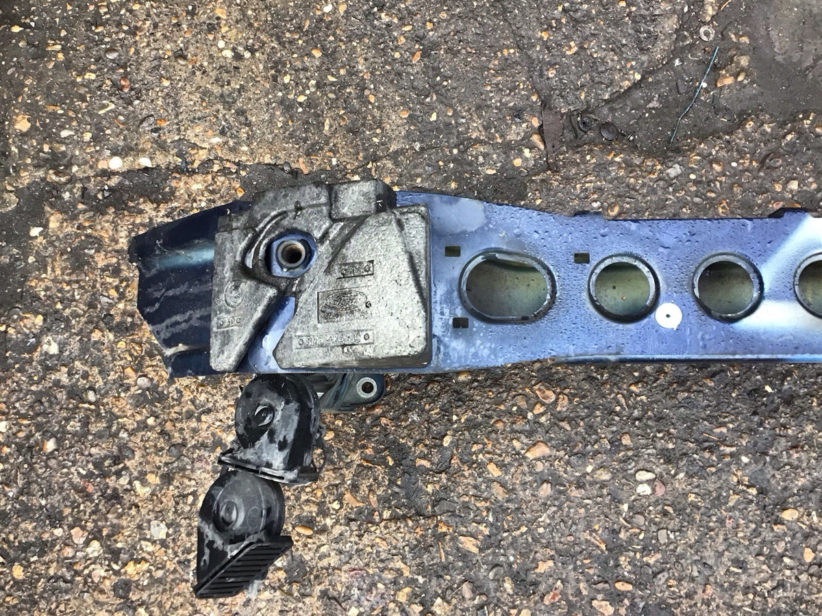 FORD FOCUS MK3 FRONT BUMPER SUPPORT BAR CRASH BAR 2011 20146