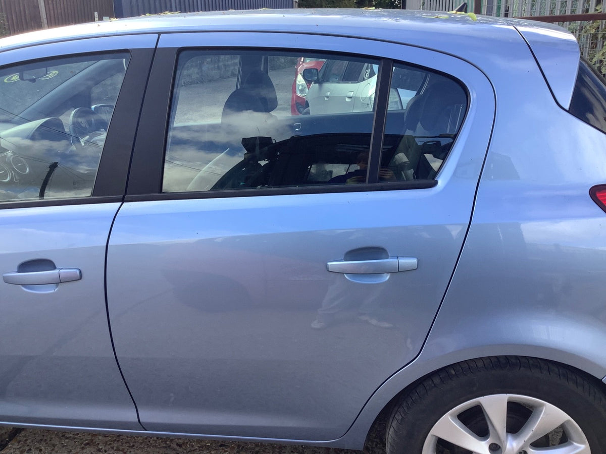 VAUXHALL CORSA D PASSENGER SIDE N/S REAR DOOR CRINAN BLUE Z22R 5 DOOR 2006 20143