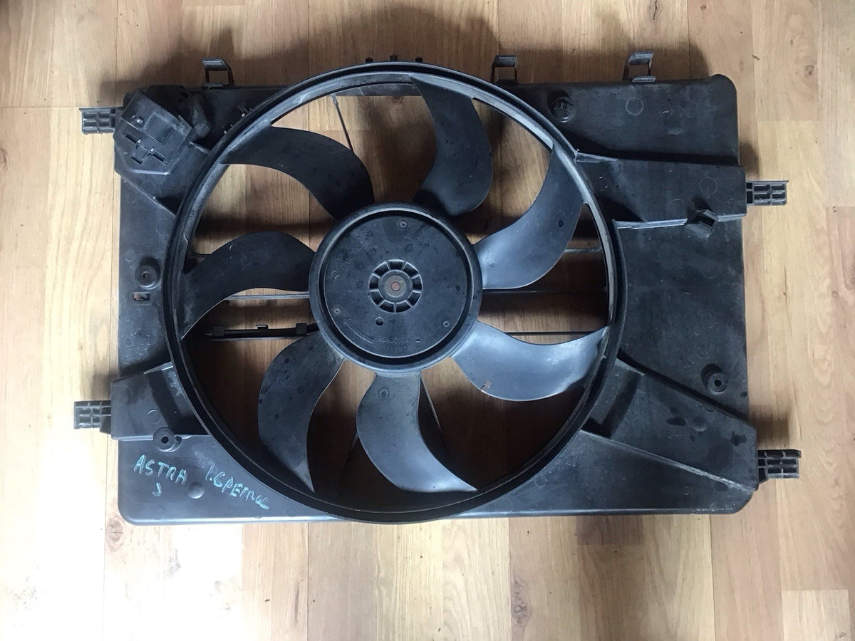 VAUXHALL ASTRA J 1.6 PETROL RADIATOR FAN COWLING 13281777 2010 20153