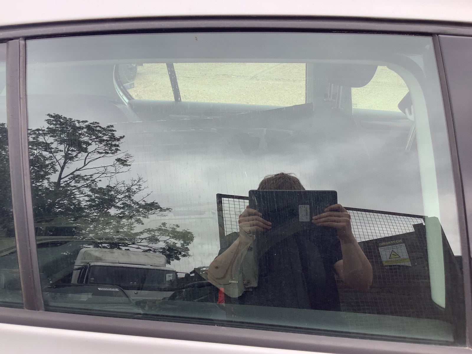 VOLKSWAGEN GOLF MK6 DRIVER SIDE O/S REAR DOOR WINDOW GLASS 5 DOOR 2009 20121