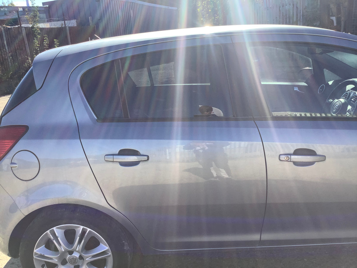 VAUXHALL CORSA D DRIVERS SIDE O/S REAR DOOR IN SILVER LAKE CODE Z179 2006-2014