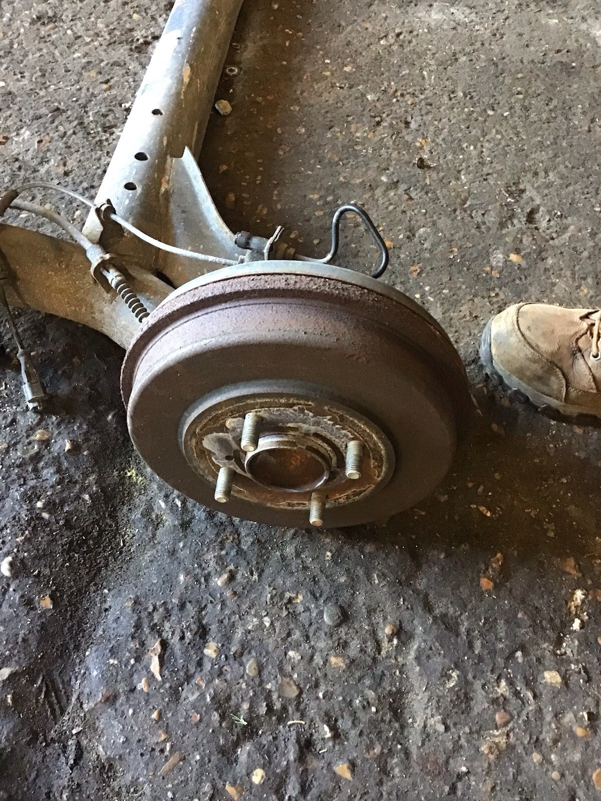 FORD B MAX REAR AXLE DRUM BRAKES ABS 2013 20187