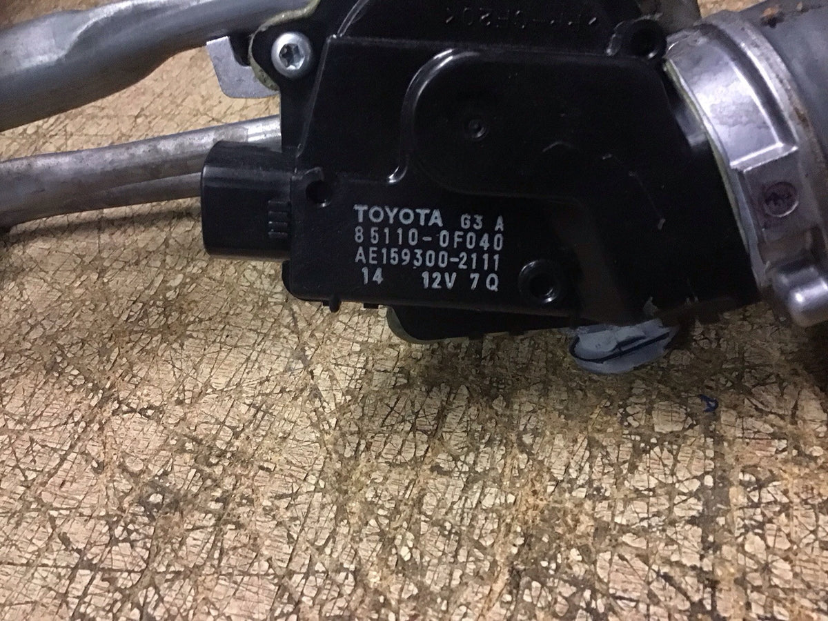 TOYOTA VERSO MK2 WIPER MOTOR AND LINKAGE 85110 0F040 2013 20184
