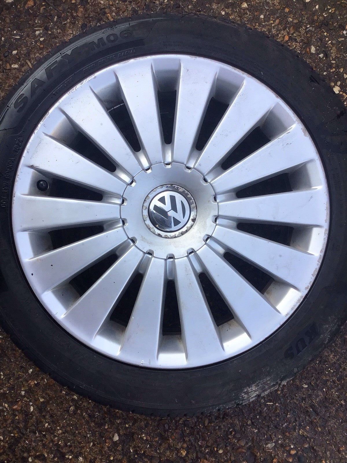 VOLKSWAGEN PASSAT B6 ALLOY WHEEL 17'' 3C0601025G TYRE 235X45X17 2005 20103