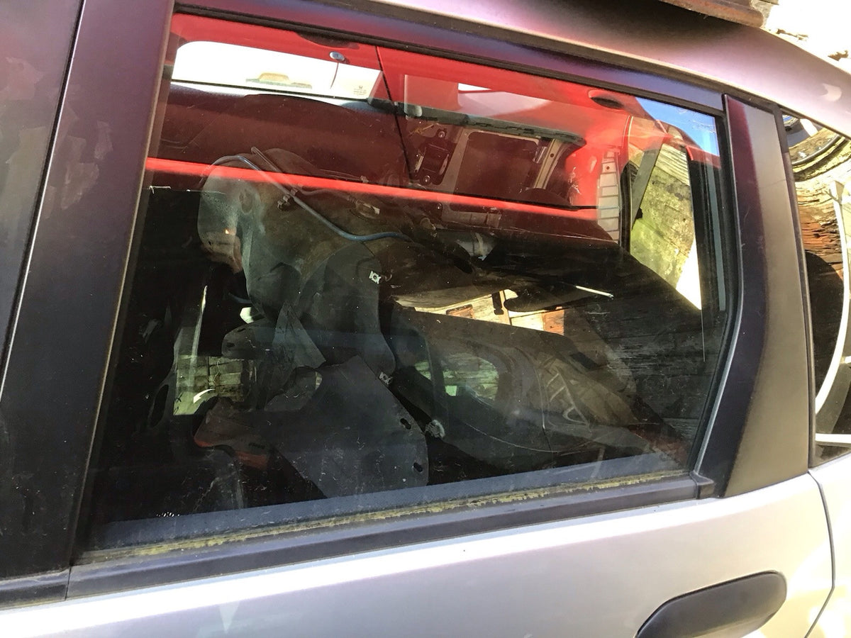 HONDA JAZZ MK3 PASSENGER'S SIDE N/S REAR DOOR WINDOW GLASS 2009 20141