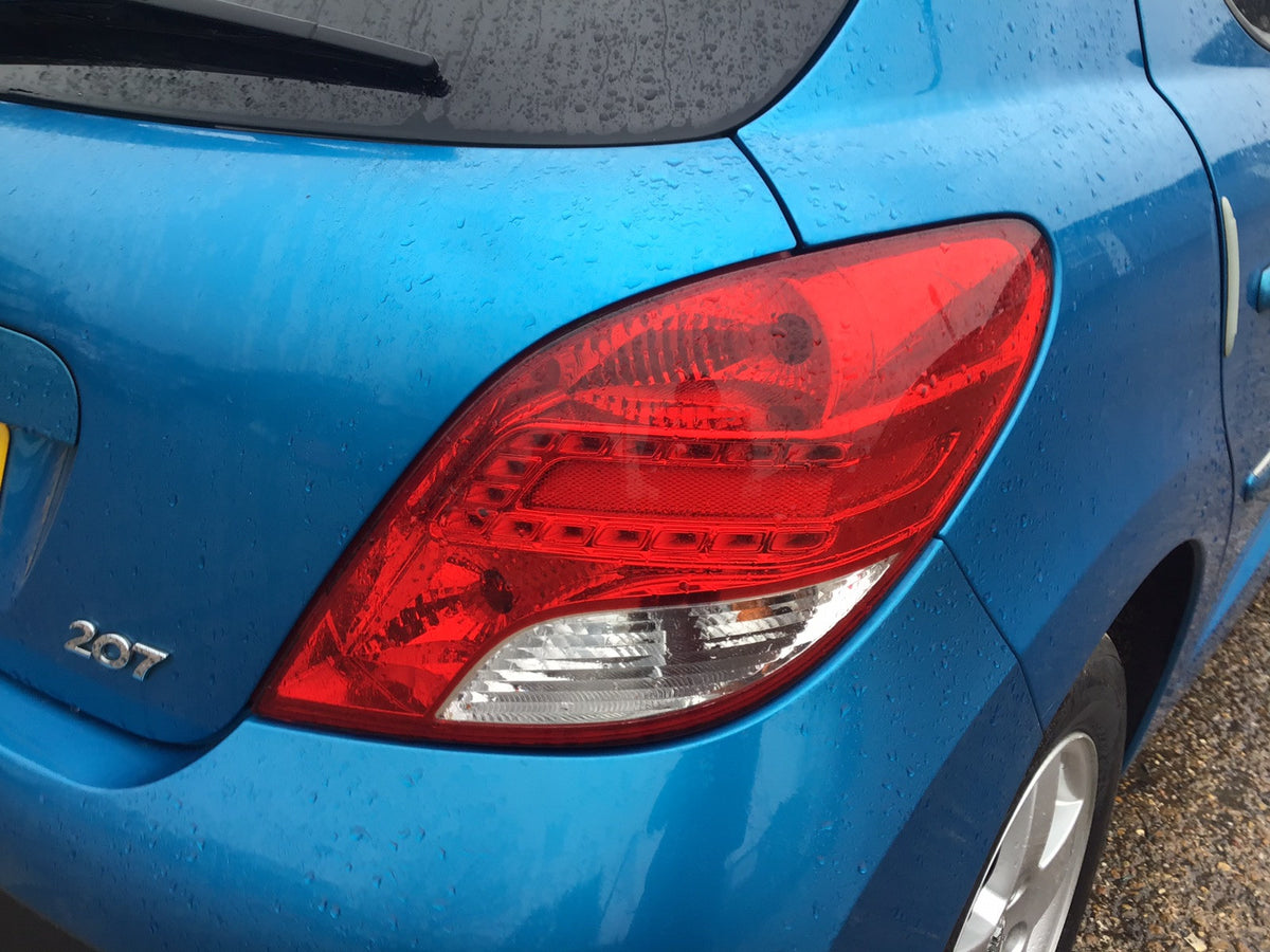 PEUGEOT 207 DRIVER'S SIDE O/S REAR LIGHT 2009 20122