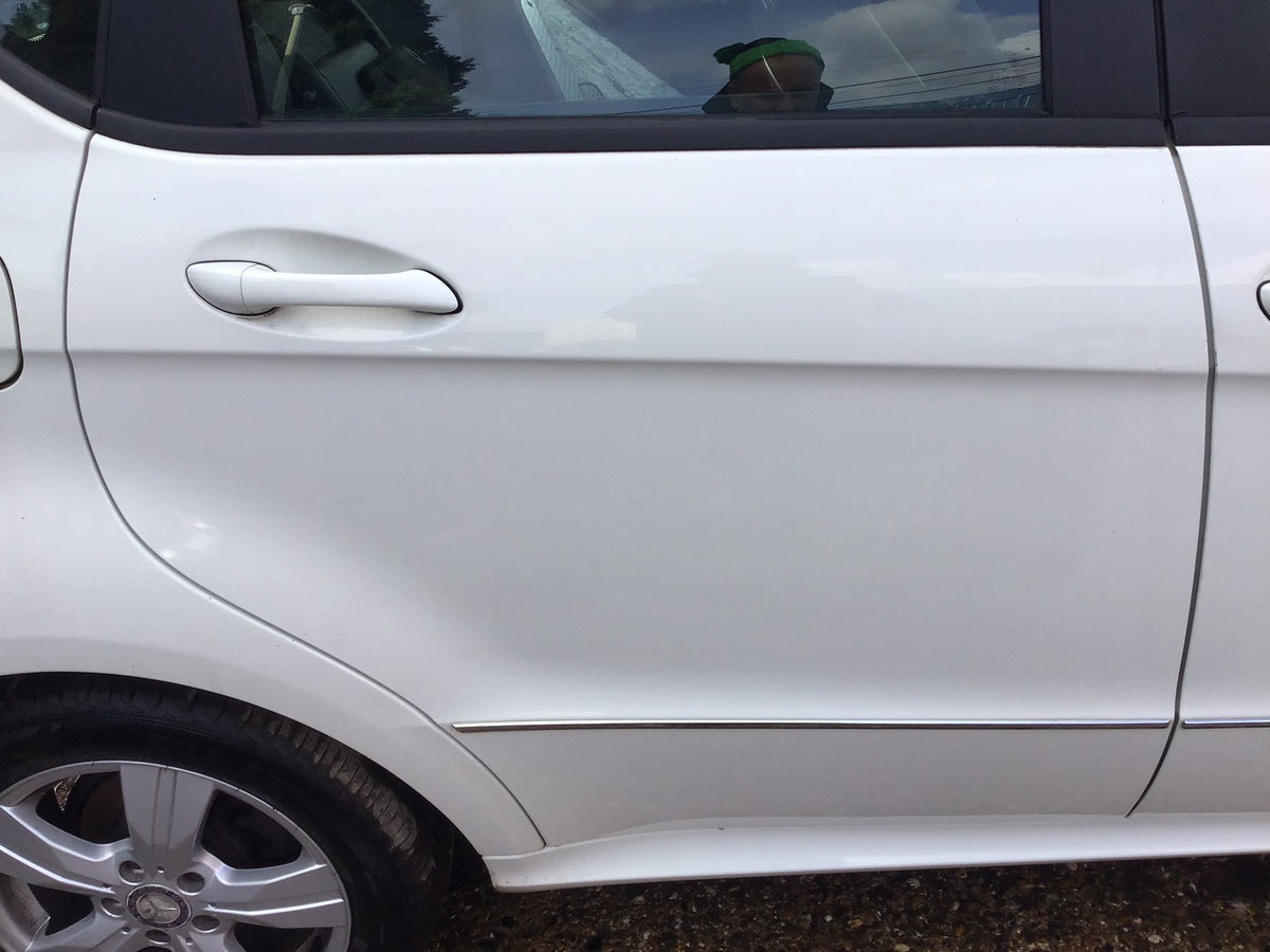 MERCEDES A CLASS W169 DRIVER'S SIDE O/S REAR DOOR CALCITE WHITE  650 2005 20122