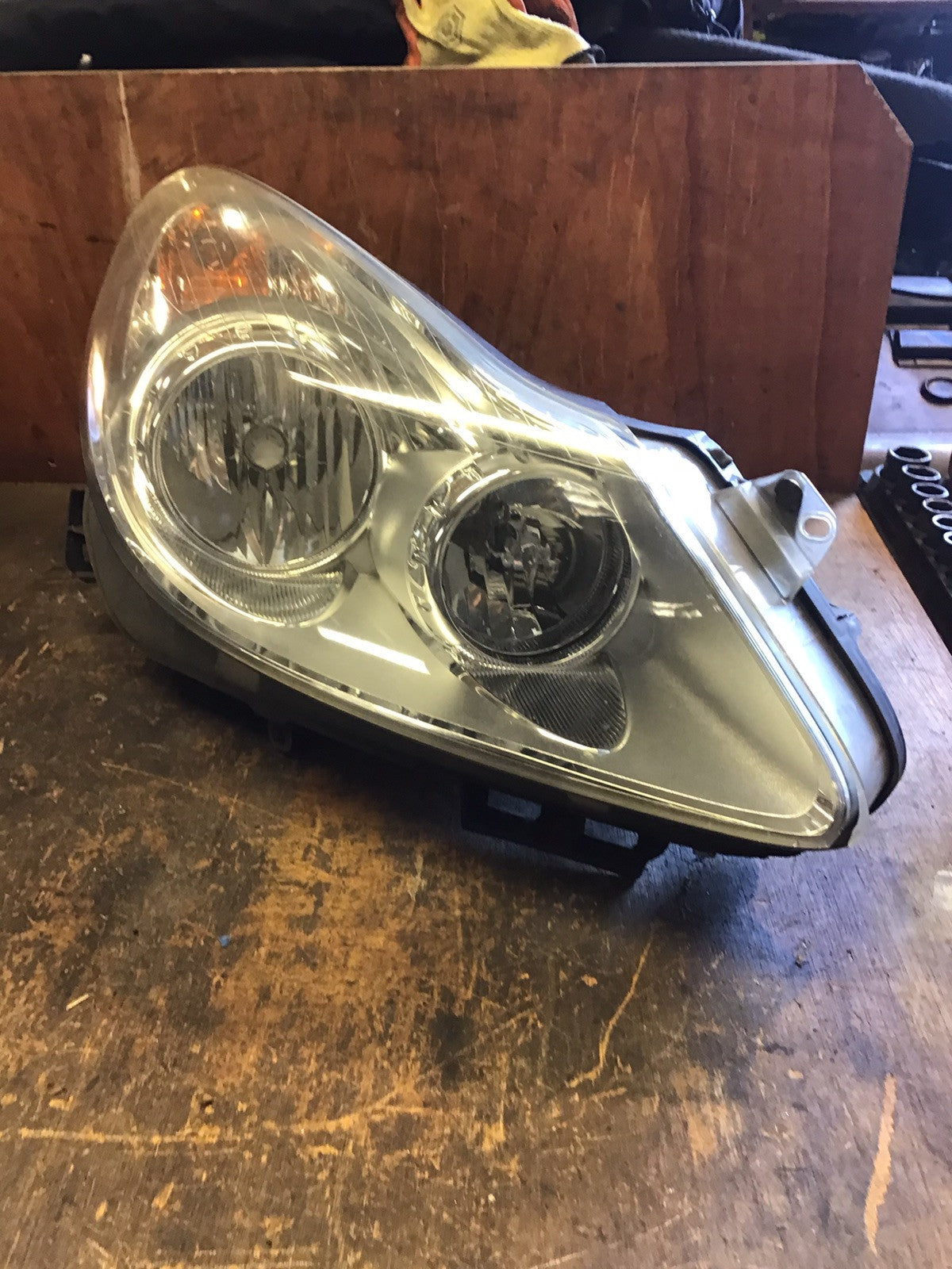 VAUXHALL CORSA D DRIVER'S SIDE HEADLIGHT SILVER INSERT 13186384 2006 20101