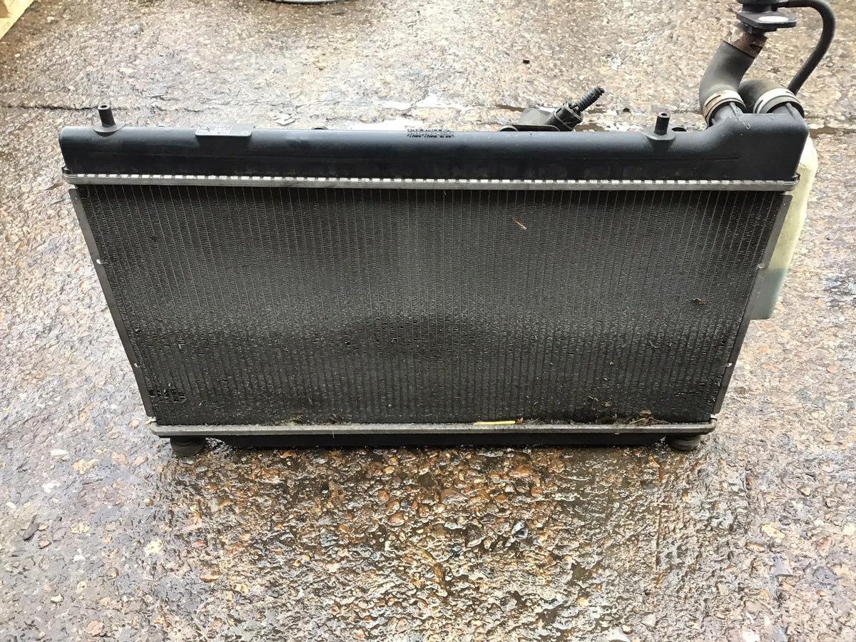 HONDA JAZZ MK2 1.4 PETROL AUTOMATIC RADIATOR FAN COWLING 2001 20085