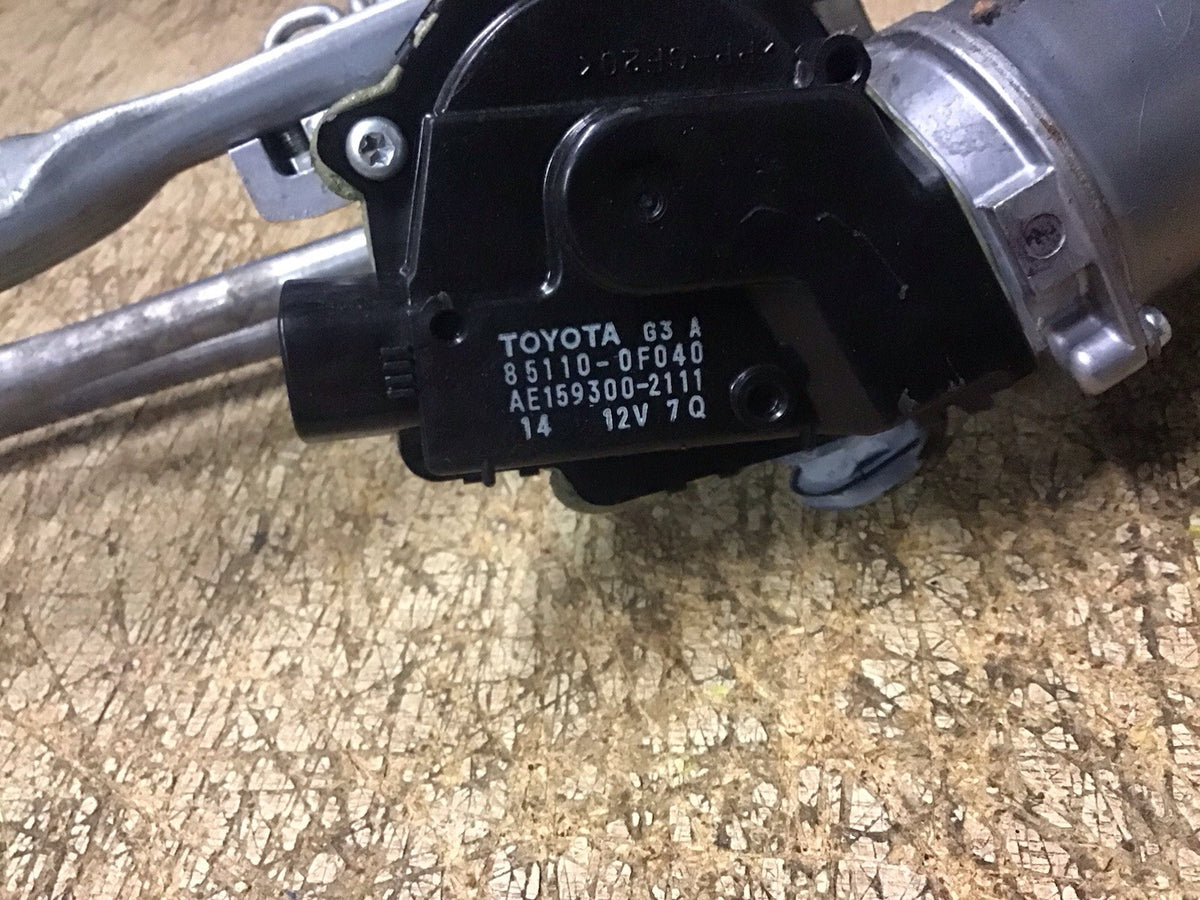 TOYOTA VERSO MK2 WIPER MOTOR AND LINKAGE 85110 0F040 2013 20185