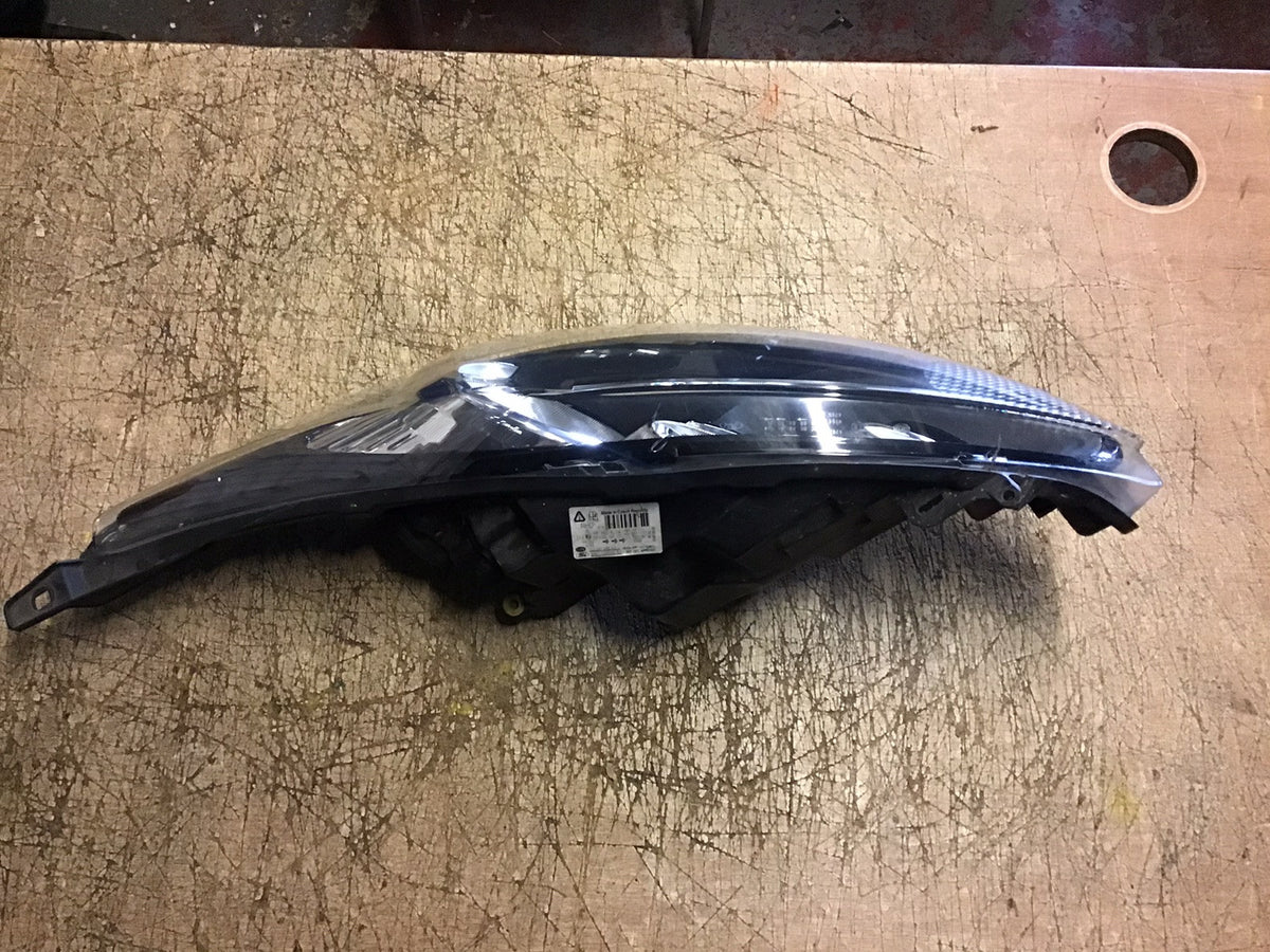 FORD FIESTA MK7 PASSENGER'S SIDE N/S HEADLIGHT 8A61 13W030 BJ 2009 20129