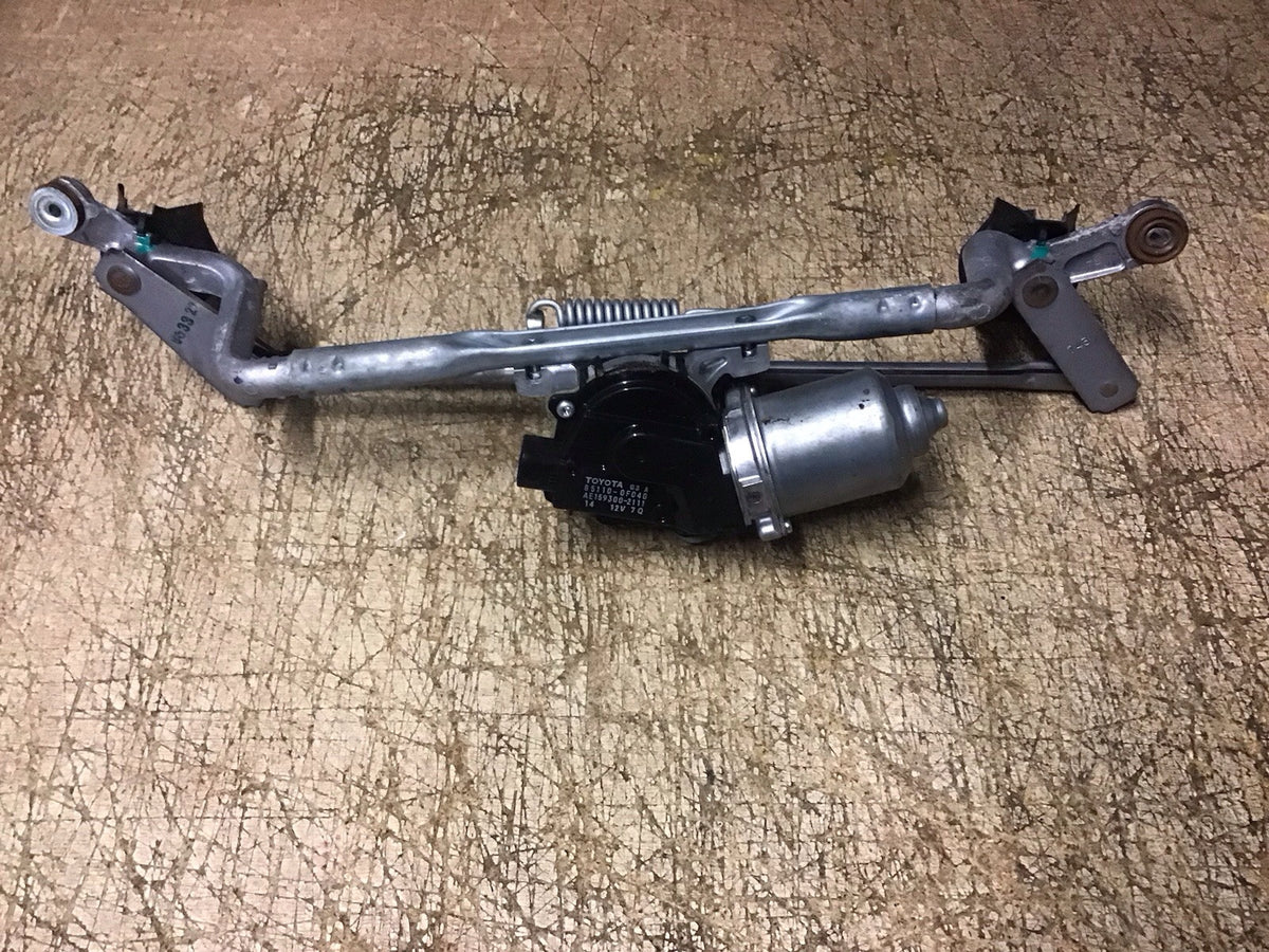 TOYOTA VERSO MK2 WIPER MOTOR AND LINKAGE 85110 0F040 2013 20182